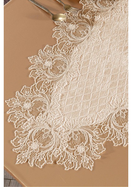 Kadife Dantelli Runner Felix Cappuccino
