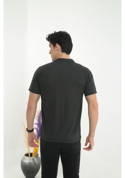 Baba Yakalı Cepli Nokta Desenli Model Klasik Kesim Tişört T-Shirt
