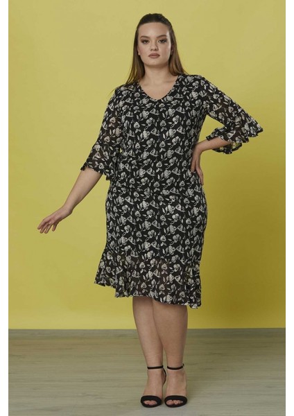 Büyük Beden V Yaka Kolu ve Etek Ucu Volanlı Elbise