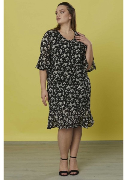 Büyük Beden V Yaka Kolu ve Etek Ucu Volanlı Elbise modelleri