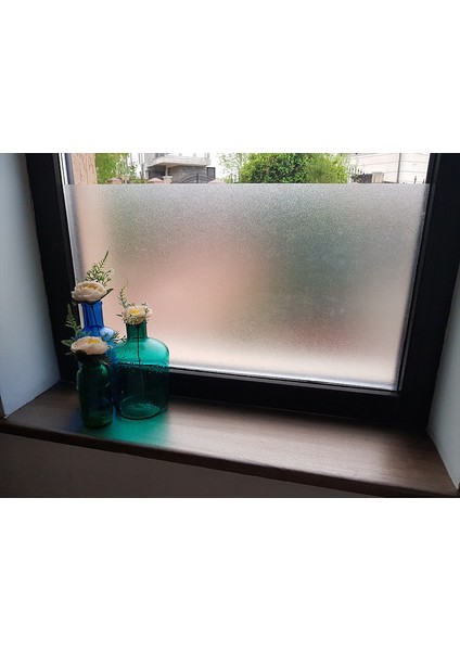 349-8154 Buzlu Cam Görünümlü Yapışkanlı Cam Folyo (67,5cm x 1mt)