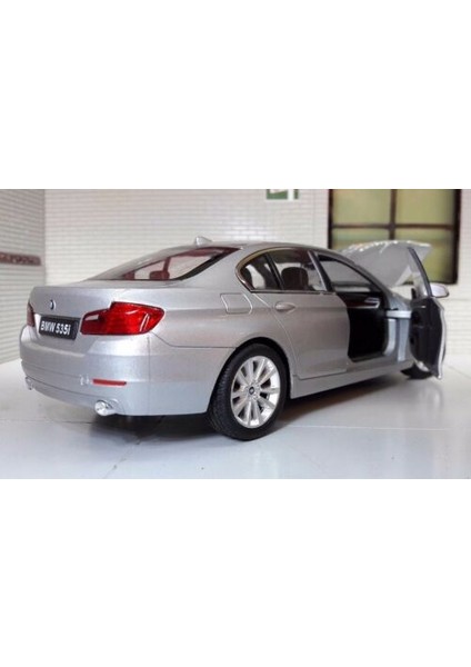 Bmw 535İ F10 Kasa 1/24 Model Araç