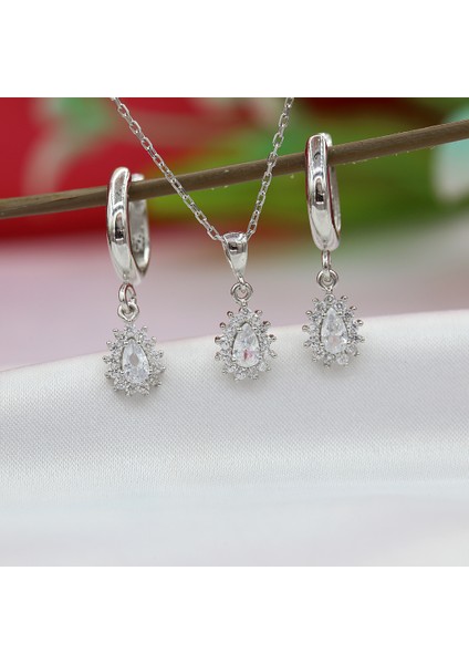 Beyaz Taşlı Minimal Anturaj Damla Gümüş Kolye Küpe Takım fiyatları