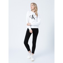 Calvin Klein J20J219140YAF Bisiklet Yaka Normal Kalıp Beyaz Kadın Sweatshirt