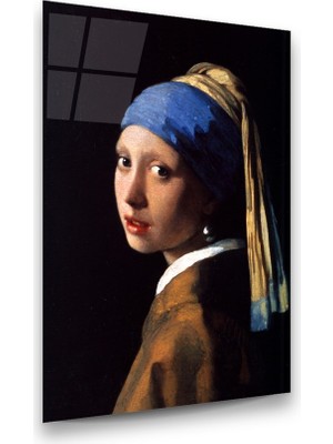 Glass Art Inci Küpeli Kız Dikey Cam Tablo