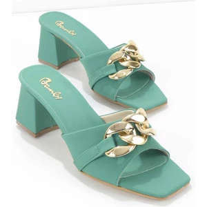 Mat Yeşil Kadın Terlik Platform Topuk Şık ve Rahat Günlük Kullanım İçin