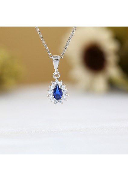 Lacivert Beyaz Taşlı Minimal Anturaj Damla Gümüş Kolye fırsatları