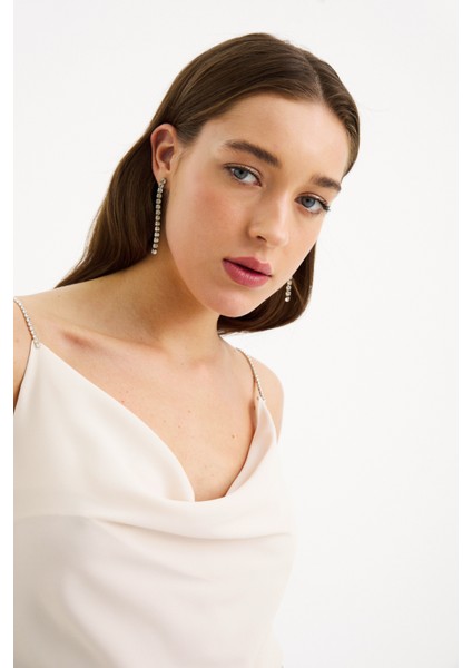 Degaje Yaka Taş Askılı Bluz - Bej