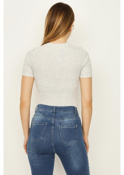 Kadın Kısa Kollu Kaşkorse Alttan Çıtçıtlı Body fırsatları