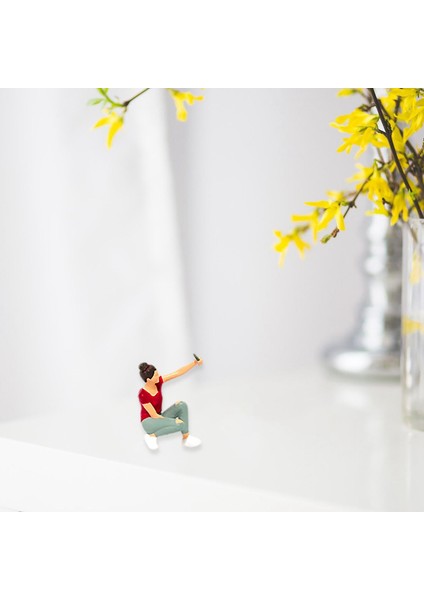 1:64 Ölçekli Insanlar Figürinler Minyatür Selfie Bebek Sokak Sahnesi Diy Modeli Kırmızı (Yurt Dışından) indirimleri