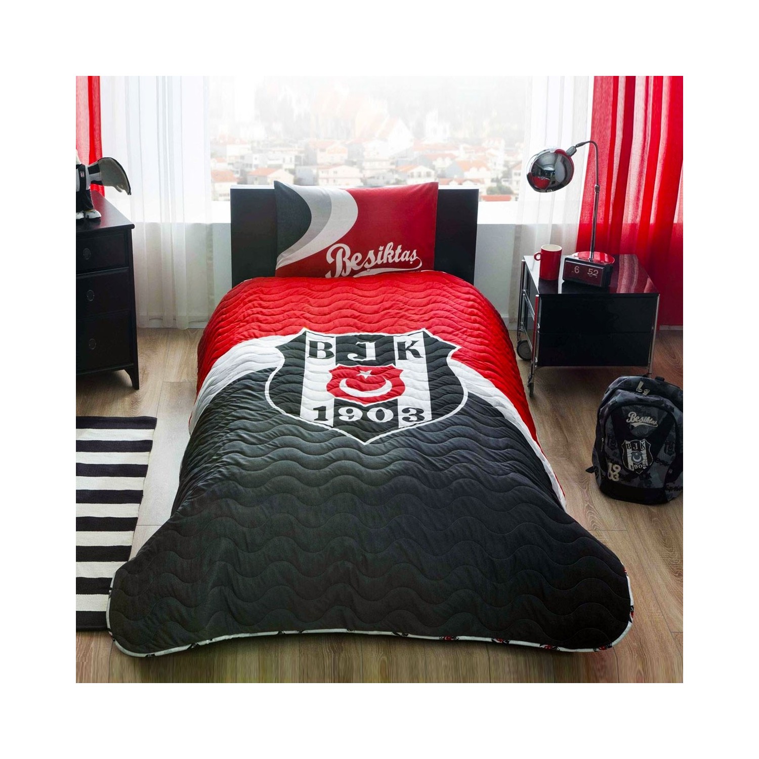 Taç Beşiktaş Logo Tek Kişilik Lisanslı Yatak Örtüsü Seti Fiyatı