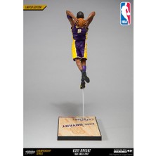 McFarlane Toys Kobe Bryant Limited Edition NBA Finals 2002 Şampiyonluk Figürü