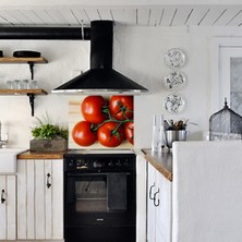 Tilki Dünyası Mutfak Ocağı Arkası Kırmızı Domatesler Sticker