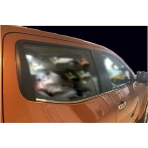 Nissan Navara Cam Çıtası Paslanmaz Çelik 4 Parça 2016 Üzeri Modeller