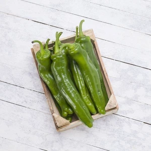 Mutlu Sebzeler Üçburun Köy Biberi (1Kg)