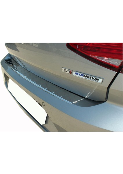 Volkswagen Passat B8 Arka Tampon Eşiği 2015-2019