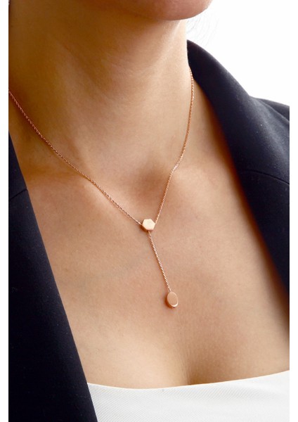 Oval Ve Altıgen Formlu Gümüş Sallantılı Kolye fiyatları