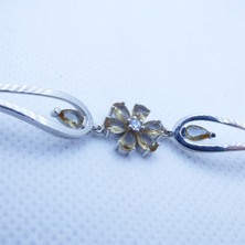 Motif Silver Beyaz Çiçek Desenli Taşlı Gümüş Bileklik
