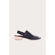 Bueno Shoes Siyah Deri Kadın Düz Sandalet