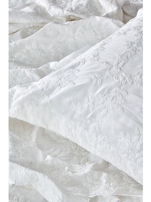 Ecocotton Novella Battal Boy Nevresim Takımı %100 Organik Pamuk Saten Brodeli Krem 220X240 cm