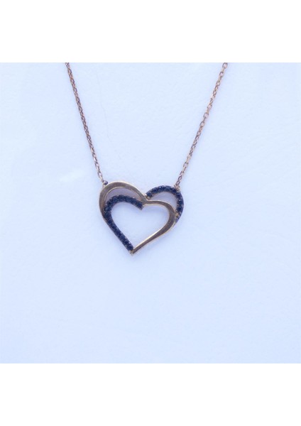 Gold Siyah Taş Desenli Kalpli Gümüş Kolye