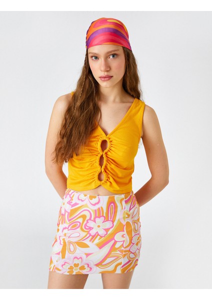 Cut-Out Detaylı Atlet