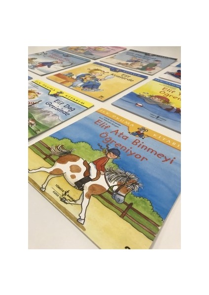 Elif Serisi Set 5: Elif'in Kostüm Partisi - Elif Hayvanat Bahçesinde - Elif Kayak Yapmayı Öğreniyor - Elif'in Kış Macerası - Elif Kuaförde - Elif Yüzme Öğreniyor - Liane Schneider - 10' Lu