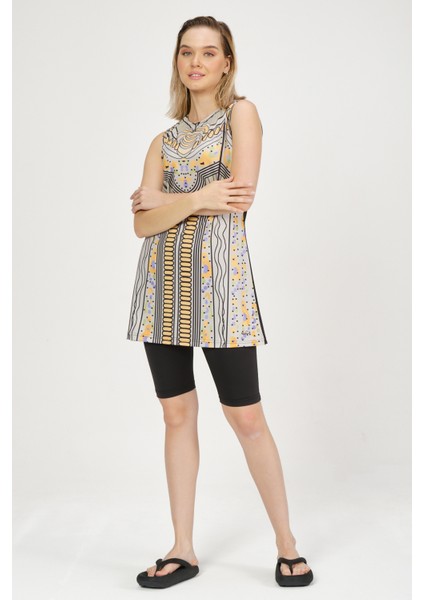 Çiçek Desenli Sıfır Kol Yarı Kapalı Mayo