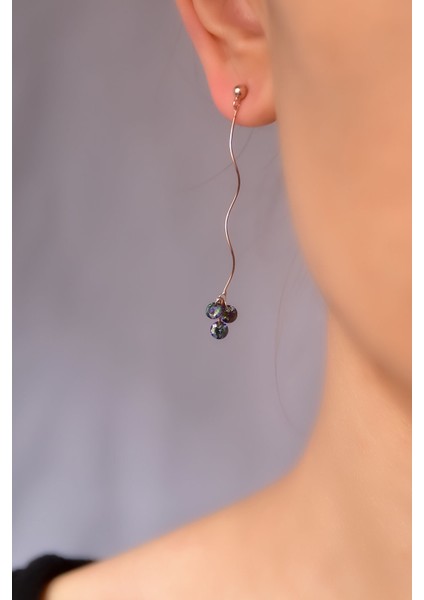 925 Ayar Gümüş Rose Kaplama Mistik Taşılı Dalgalı Zincir Sallantılı Küpe fiyatları