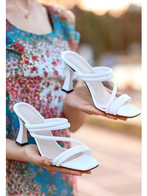 Erbilden Sarax Beyaz Cilt Topuklu Terlik