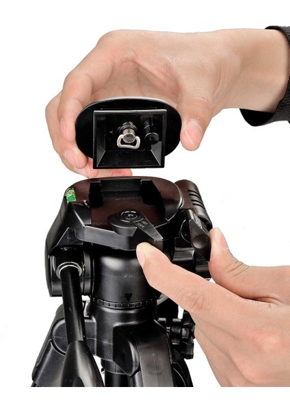 Aynasız Fotoğtaf Makinaları Için 135CM Tripod