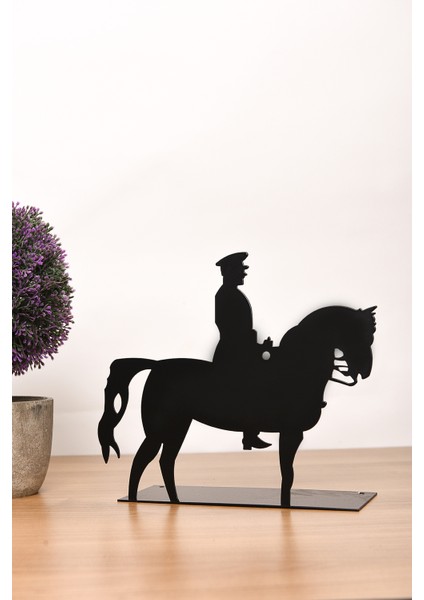 Metal Masa Üstü Biblo Atatürk 20X23Cm Bbl-M