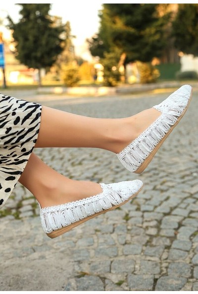 Stem Beyaz Örgülü Kadın Babet Ayakkabı