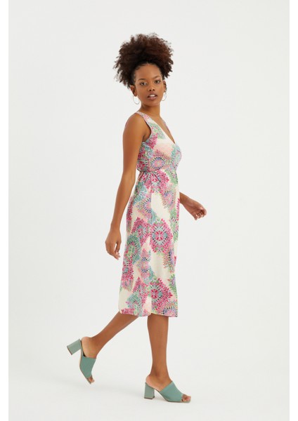 V Yaka Sırt Detaylı Elbise fiyatları