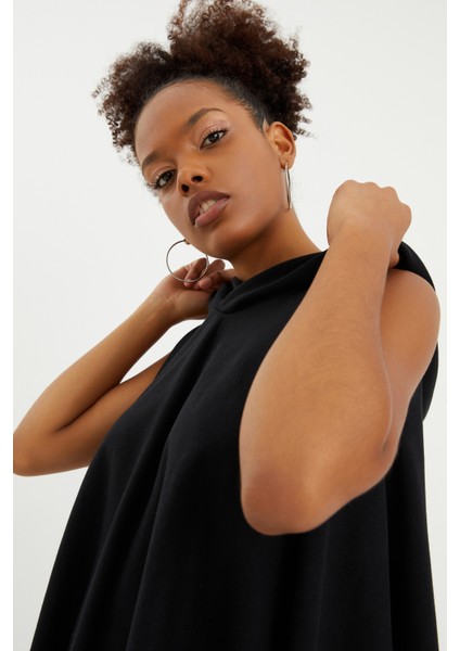 Siyah Kolsuz Sweatshirt fırsatları