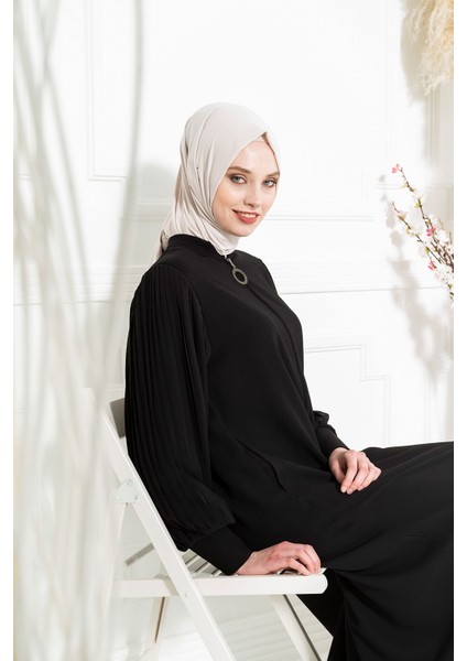 Kolları Pilise Detaylı Fermuarlı Siyah Ferace 3453 fiyatları