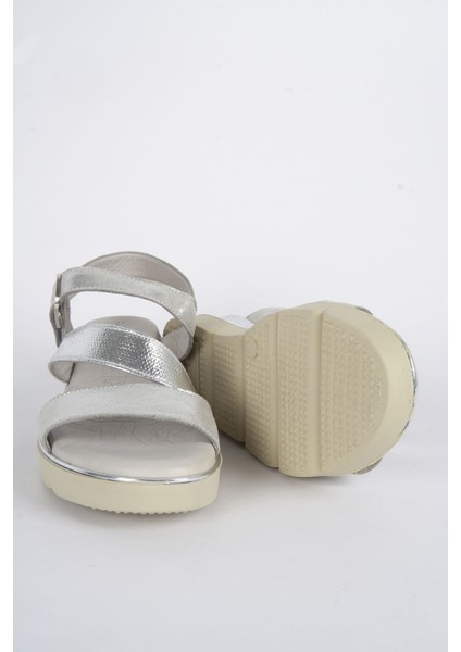 Mushoes Gümüş Hakiki Deri Kadın Sandalet 52-22 modelleri