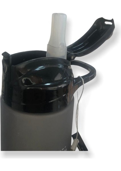 Unbeaten Tritan Pipetli Matara 600 ml Siyah