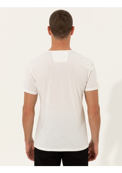 Erkek Ekru Slim Fit Bisiklet Yaka Tişört 50249690-VR019