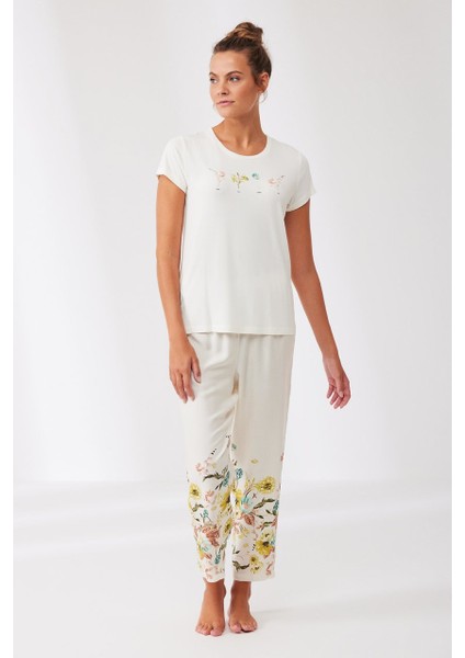 Desenli Pijama Takımı