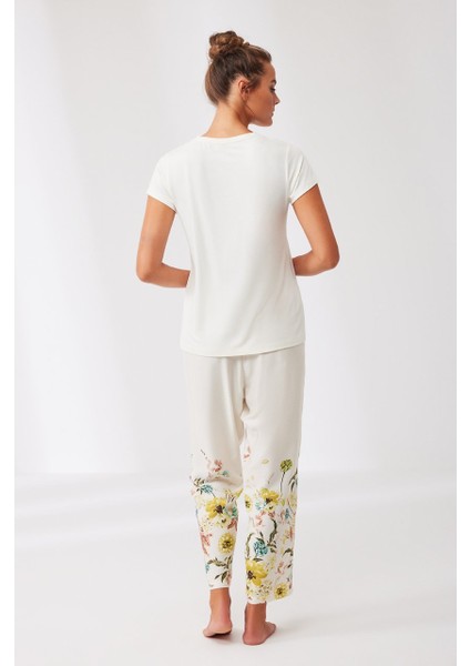 Desenli Pijama Takımı