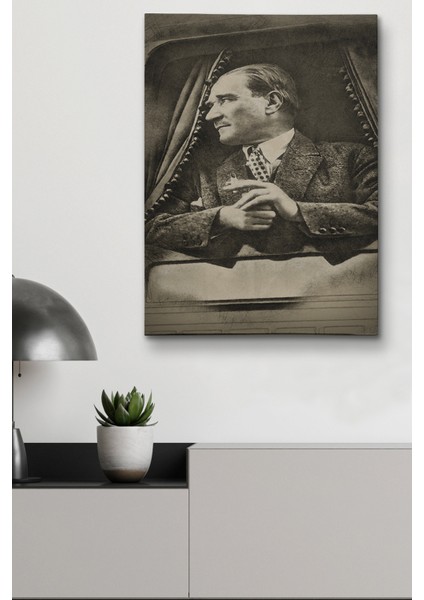 Mustafa Kemal Atatürk'ün Karakalem Görünümlü Portre Çizimi Dikdörtgen Dekoratif Kanvas Tablo
