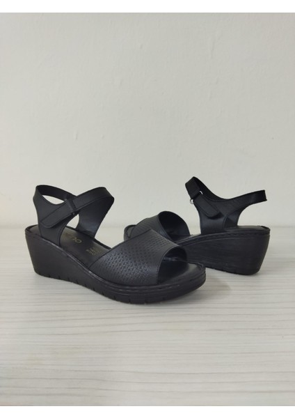 Kadın Deri Günlük Ultra Yumuşak Tabanlı Hafif Tasarım Dolgu Topuk Sandalet modelleri