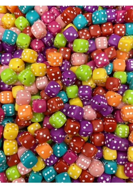 8mm Renkli Zar Model Küp Boncuk, Karışık Renkli Küp Zar Takı Boncuğu (25 Gr, ~45 Adet) fiyatları