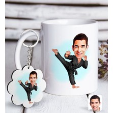 BK Kişiye Özel Erkek Karateci Karikatürlü Beyaz Kupa ve Anahtarlık Hediye Seti-1