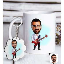 BK Kişiye Özel Erkek Gitarist Karikatürlü Beyaz Kupa ve Anahtarlık Hediye Seti-2