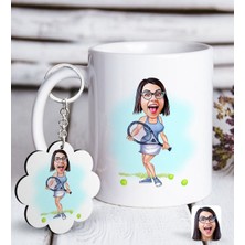 BK Kişiye Özel Bayan Tenis Oyuncusu Karikatürlü Beyaz Kupa ve Anahtarlık Hediye Seti-1