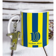 BK Kişiye Özel Sarı-Lacivert Tasarımlı Kupa Bardak ve Formalı Metal Anahtarlık Hediye Seti Model 2