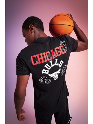 DeFactoFit NBA Chicago Bulls Regular Fit Bisiklet Yaka Tişört W9739AZ22SM
