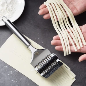 Fissaggi Erişte Hamur Kesici Spatula Sebze Doğrayıcı
